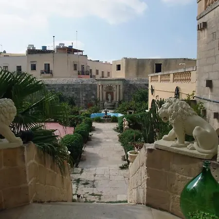 Bowyer House Отель Tarxien
